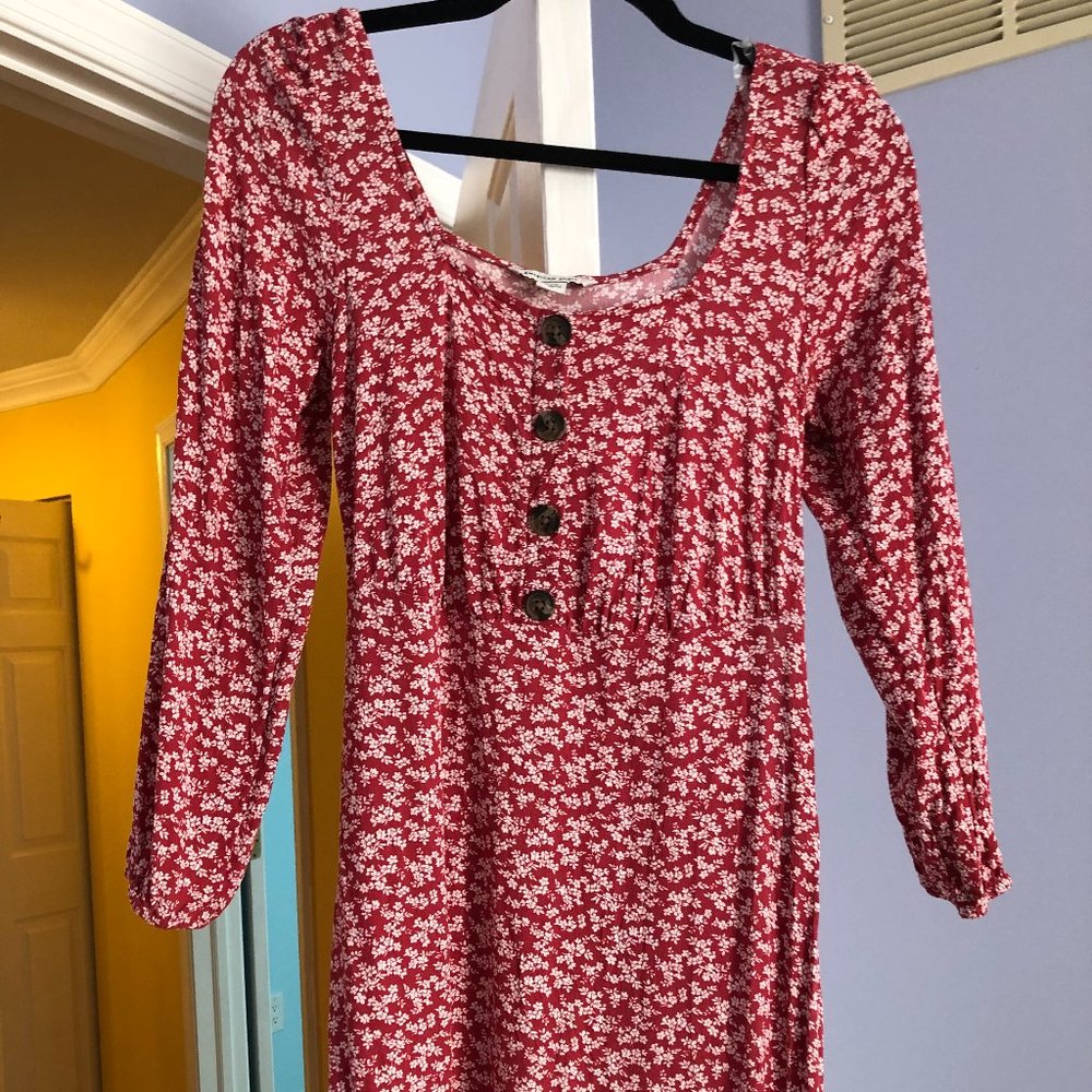 red and white floral sundress